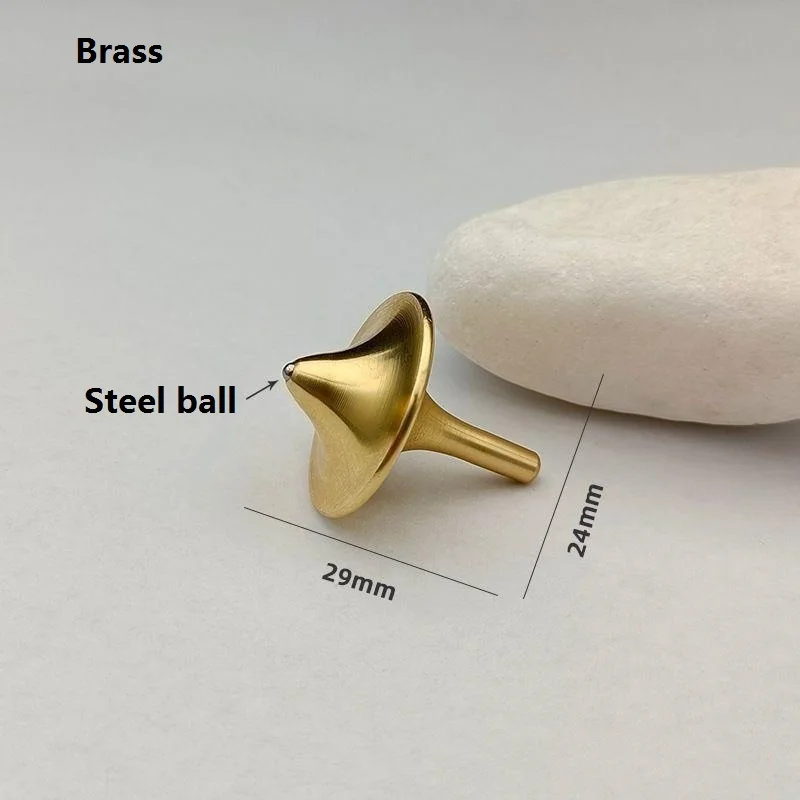 Giroscopio con punta delle dita in ottone, giocattolo di decompressione interamente in rame, metallo in rame puro, mini giocattolo