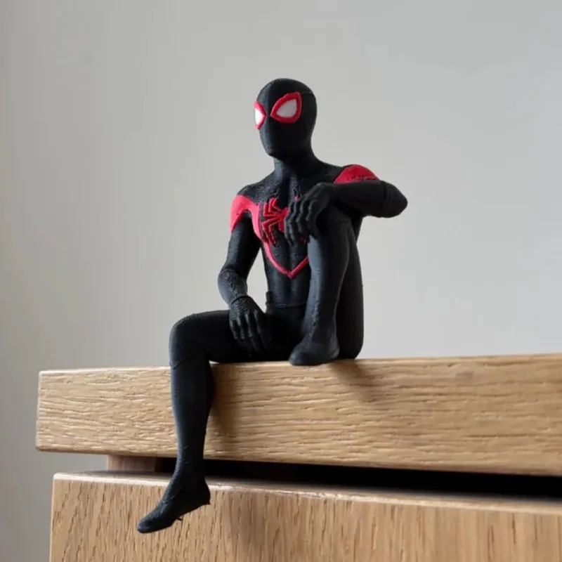 Spider Man Batman Sitting Posture Anime Figure Statue Statue Collection Model Toy Car Desktop Ornament Collect Toy Gift