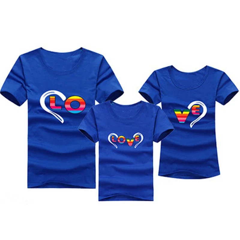 

Heart-shaped Rainbow Love Clothes Family Matching Outfits Mother Father Daughter Son T-shirt