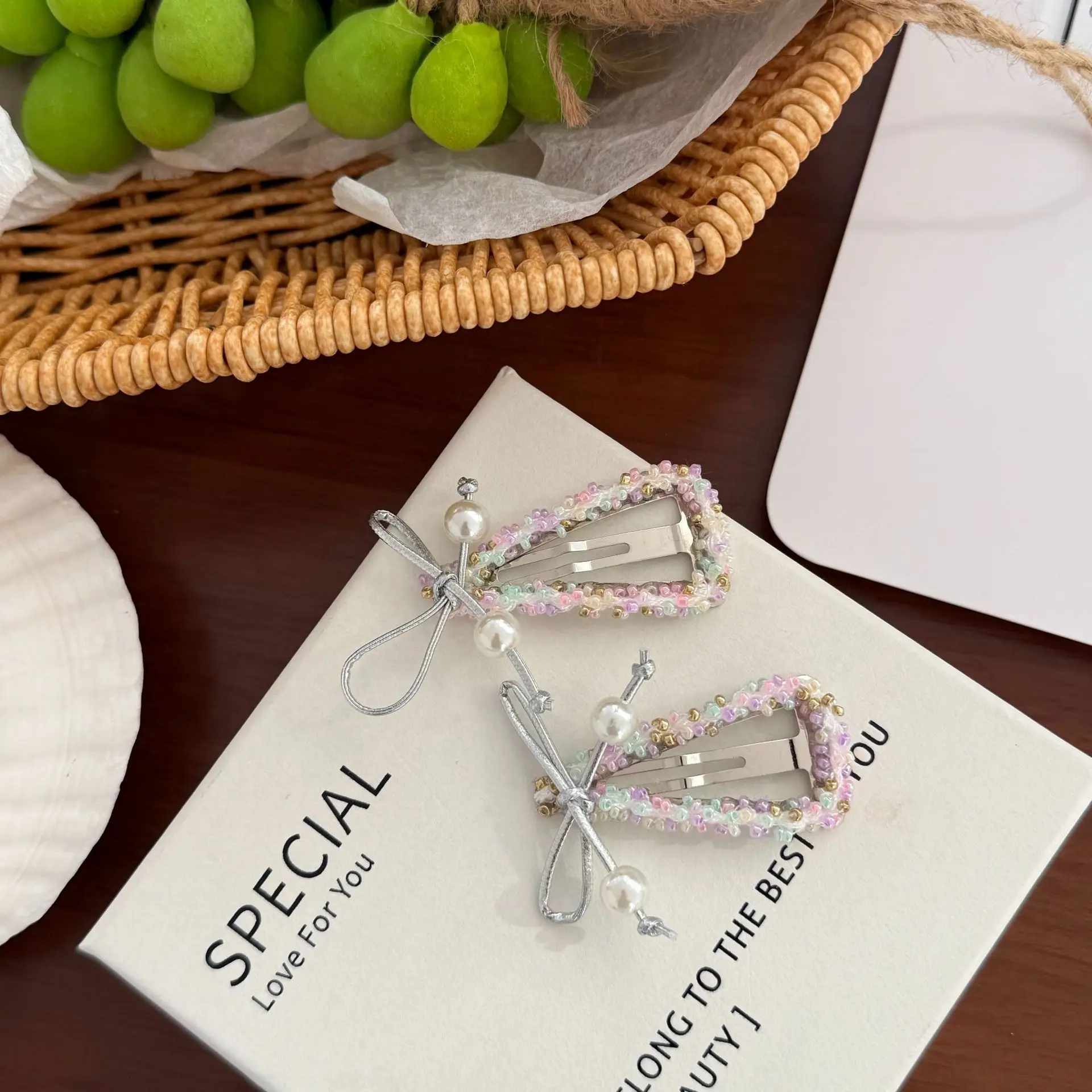 

Premium Cute Butterfly Hair Clip Triangle BB Clip Pearl Decoration Non Damaging Hair Side Clip for Girls Daily Use
