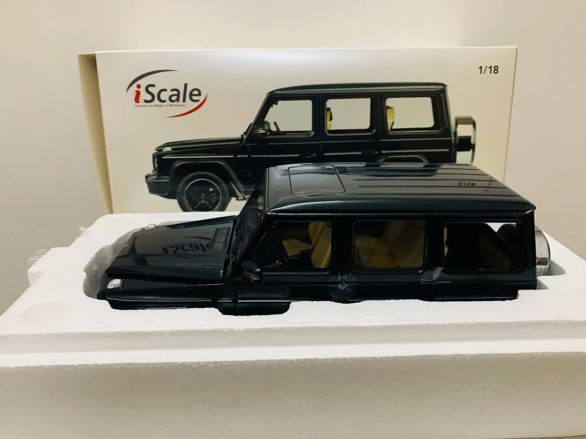 Iscale 1/18 Schaal Gegoten Model Auto G-Klasse Suv 6 Open Deur Nieuwe