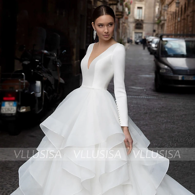 Vllusisa Ruffled Tulle Baljurk Trouwjurk V-hals Met Lange Mouwen Satin Prinses Bruidsjurk