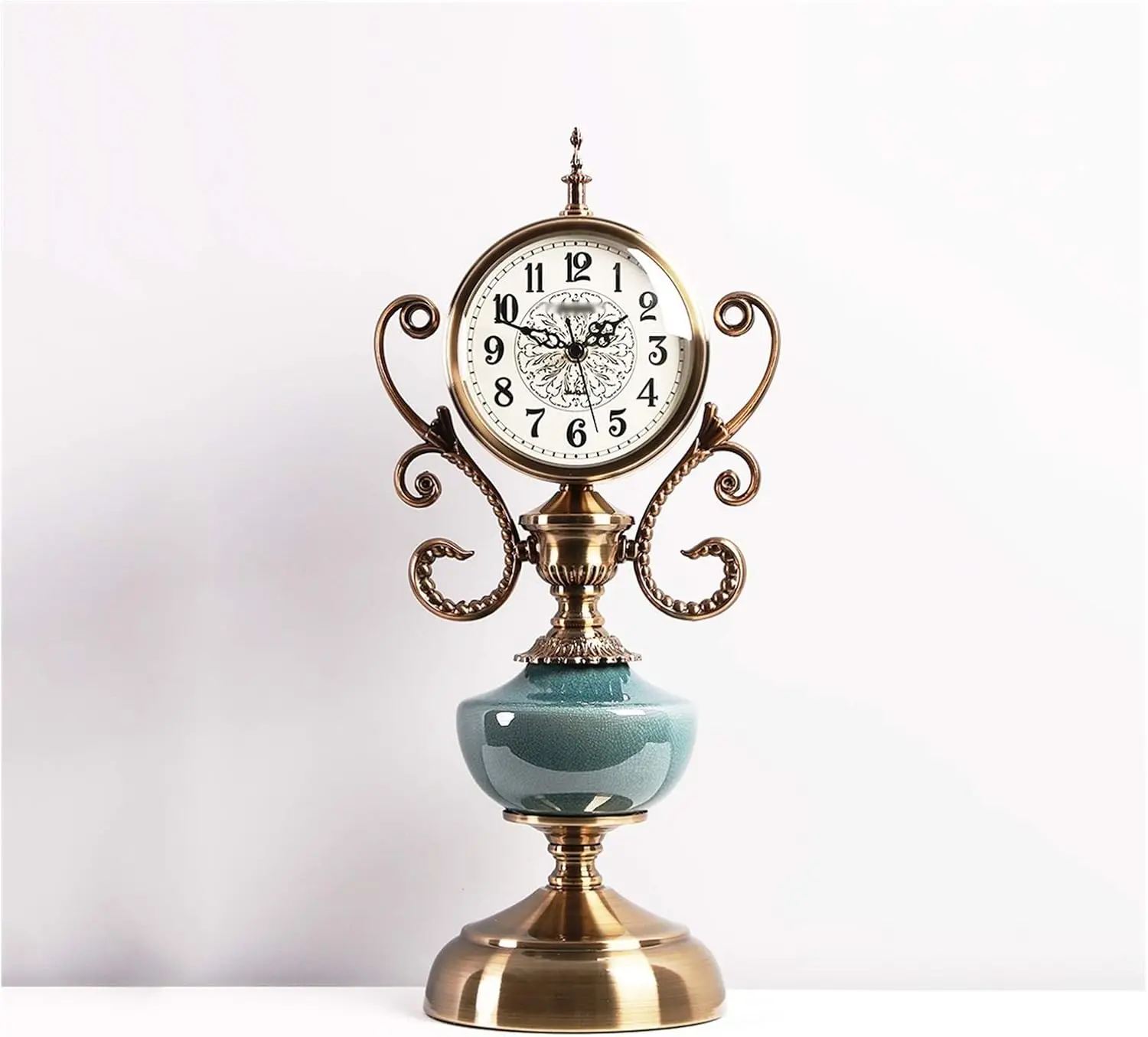 Grandfather Clocks Light Luxury Metal Tabletop Clock Retro Home Living Room Desk Clock Ornaments Arabic Numerals Single-Sided Ma