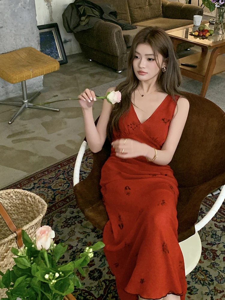 REDDACHiC San Valentino Abito rosso da donna in chiffon con stampa floreale Canotta con scollo a V Fasciatura Maxi abito lungo da spiaggia estivo in un unico pezzo