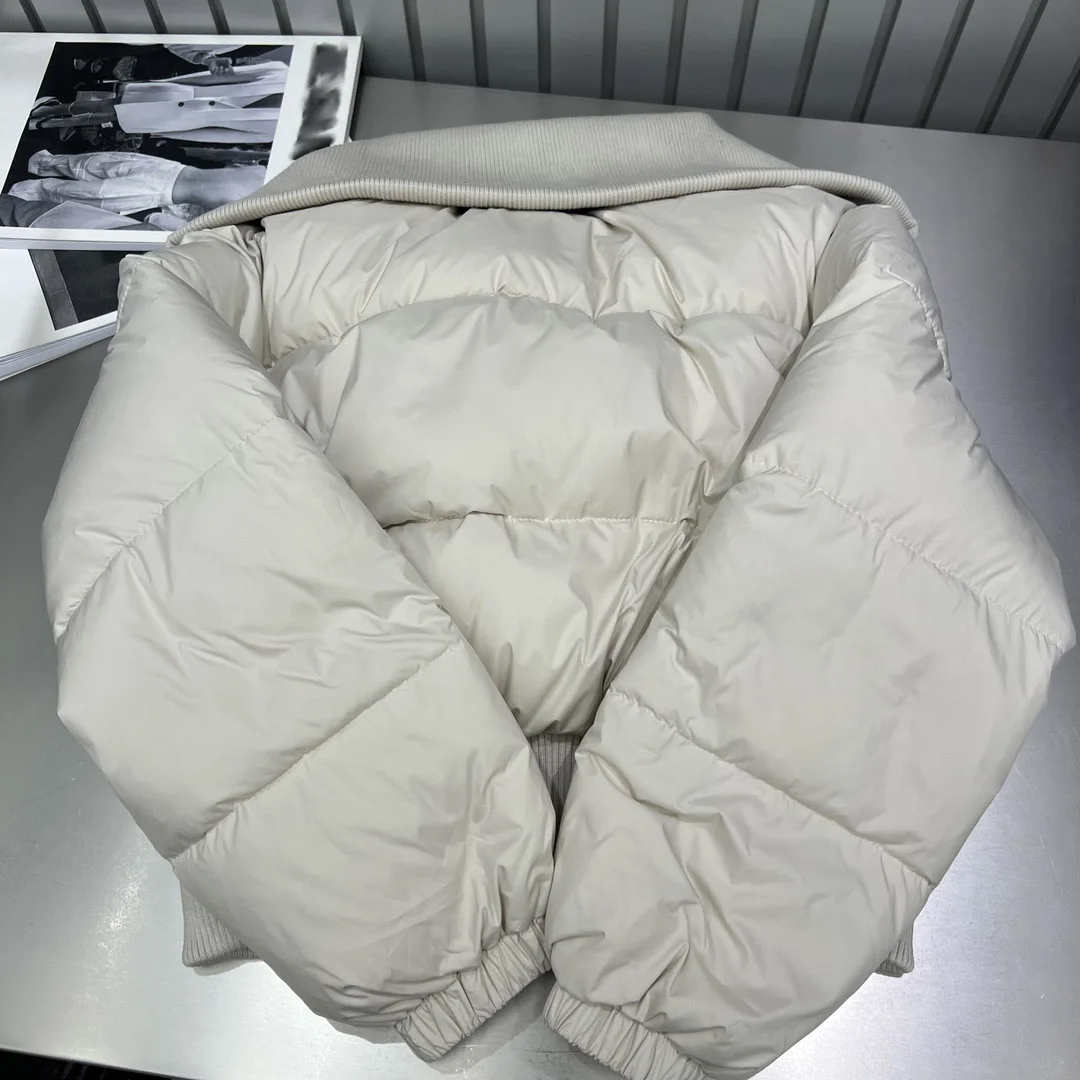 2025 Dameskleding patchwork gebreide revers korte donsjas Herfst Winter Nieuw 1027