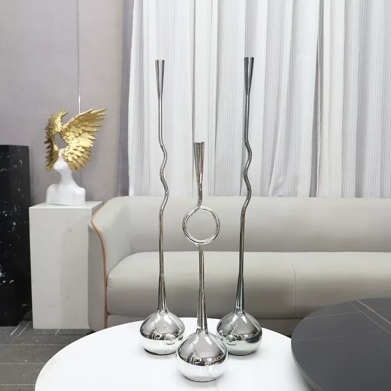 Modern Creative Metal Candle Holder Ornament for Household Hotel Model Room Restaurant Desktop Coffee Table Soft Handicraft