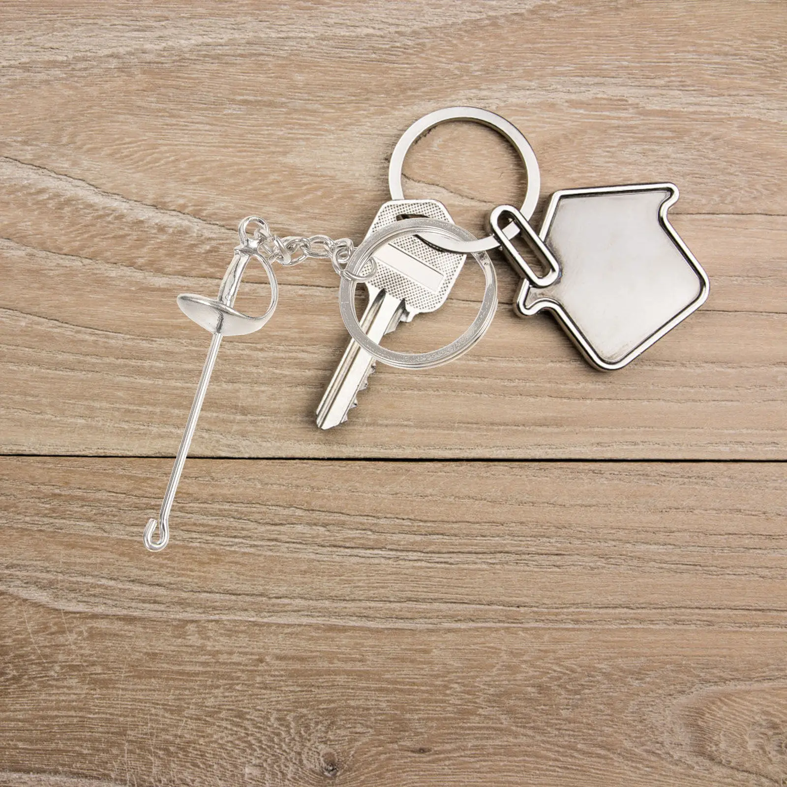 

Металлический брелок для ключей с изображением фехтования, креативный спортивный сувенир для фехтовальщиков, подвеска на рюкзак, декоративный подарок