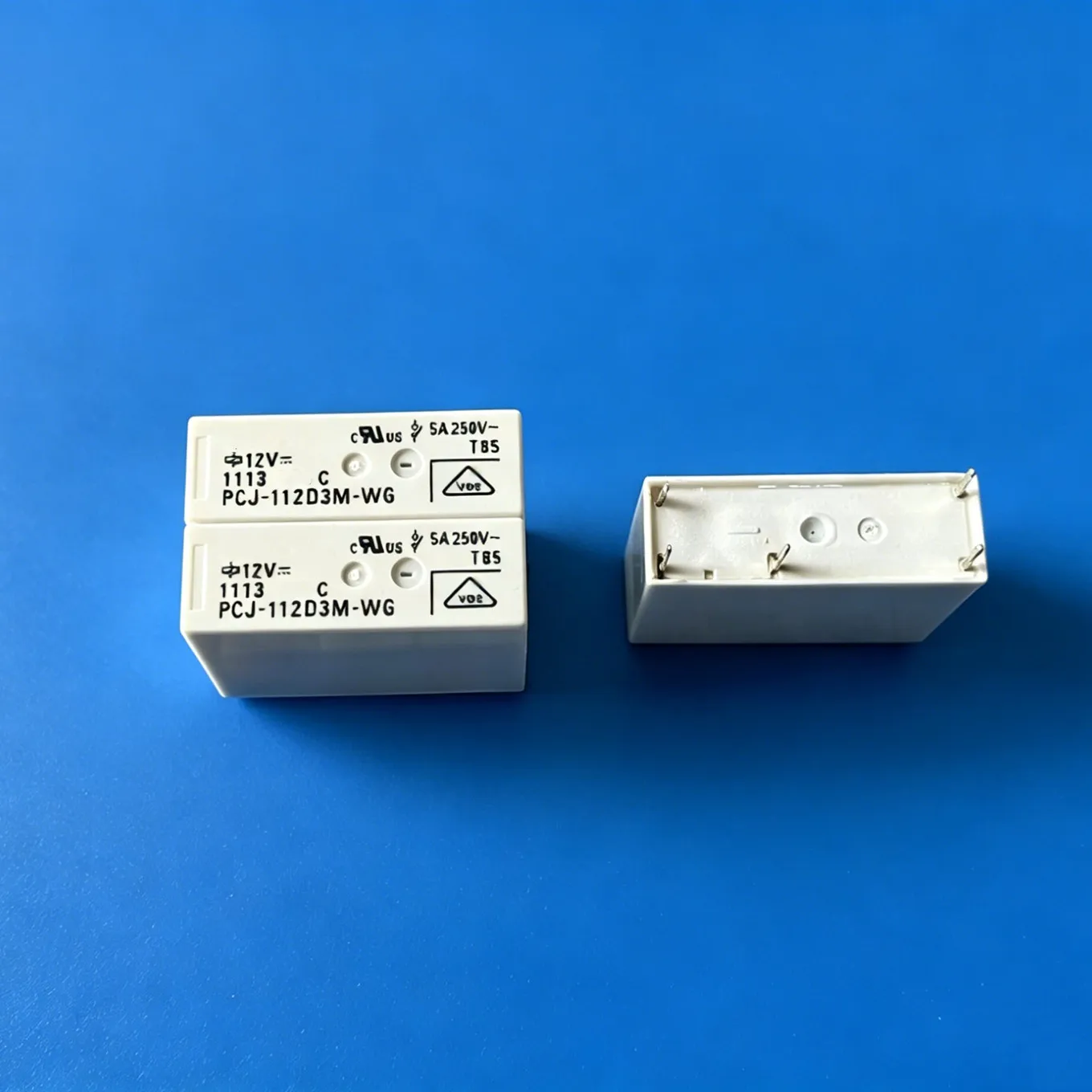Original New 100% PCJ-112D3M-WG 12V electromagnetic relay one set normally open 5A