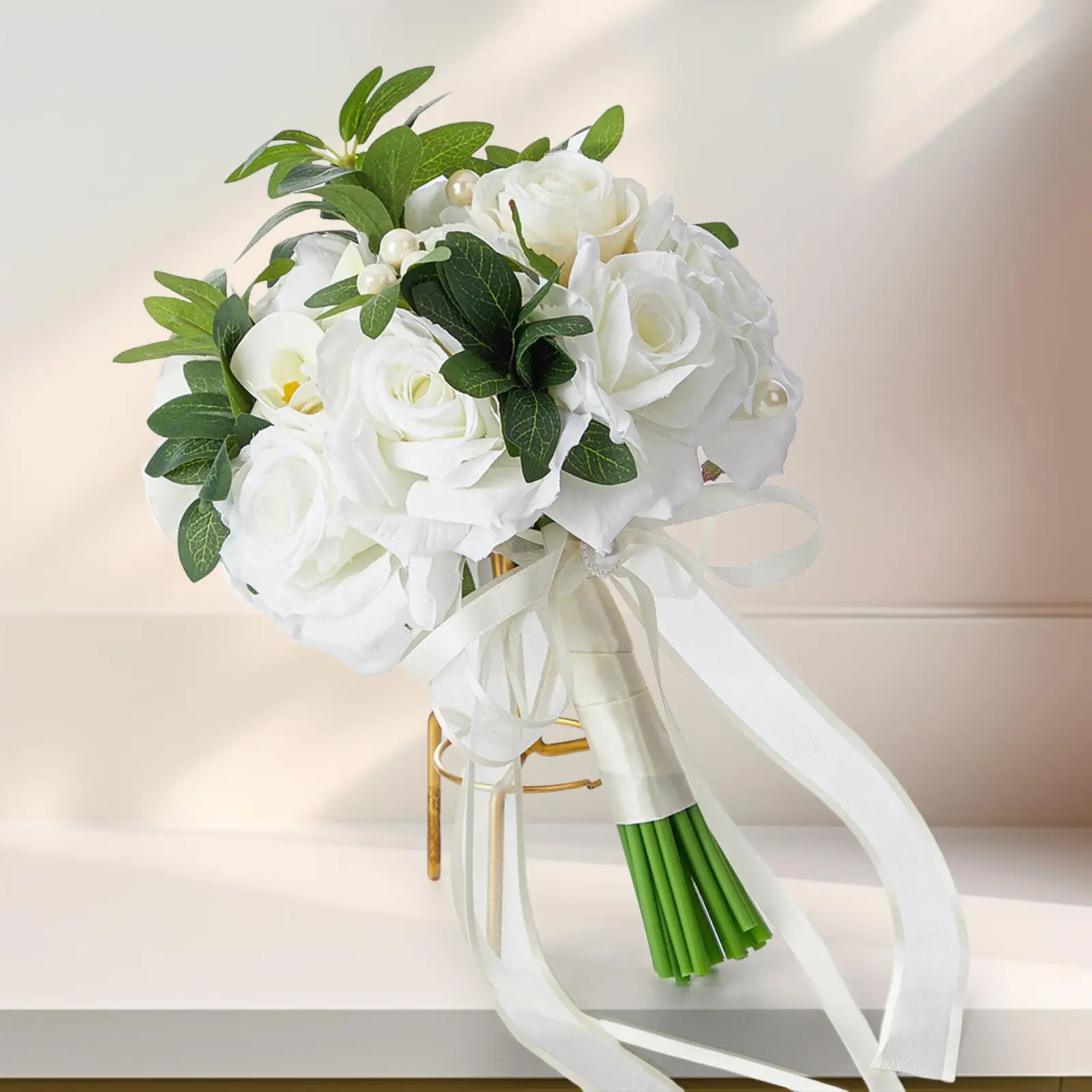 White Roses Wedding Bouquet Artificial Flowers Silk Roses Romantic Silk Flower with Lace Bride Holding Bouquet for Graduation