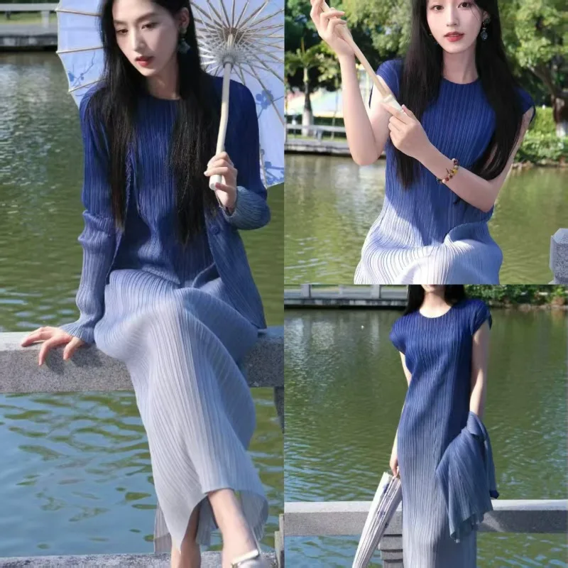 

Miyake Pleated Skirt Set Plisse Casual Tops Halter Skirt Set Women 2026 Spring Summer Niche Design High-end Skinny 2 Piece Set