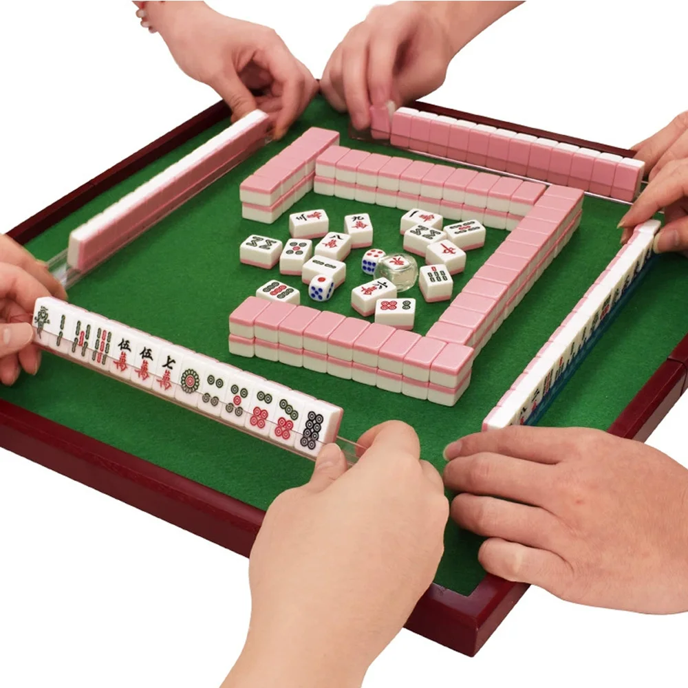 

23mm Mini Mahjong 144pcs/set Chinese Traditional Mahjong Board Game Family Toys Exquisitely Carved Numbers and Chinese Character