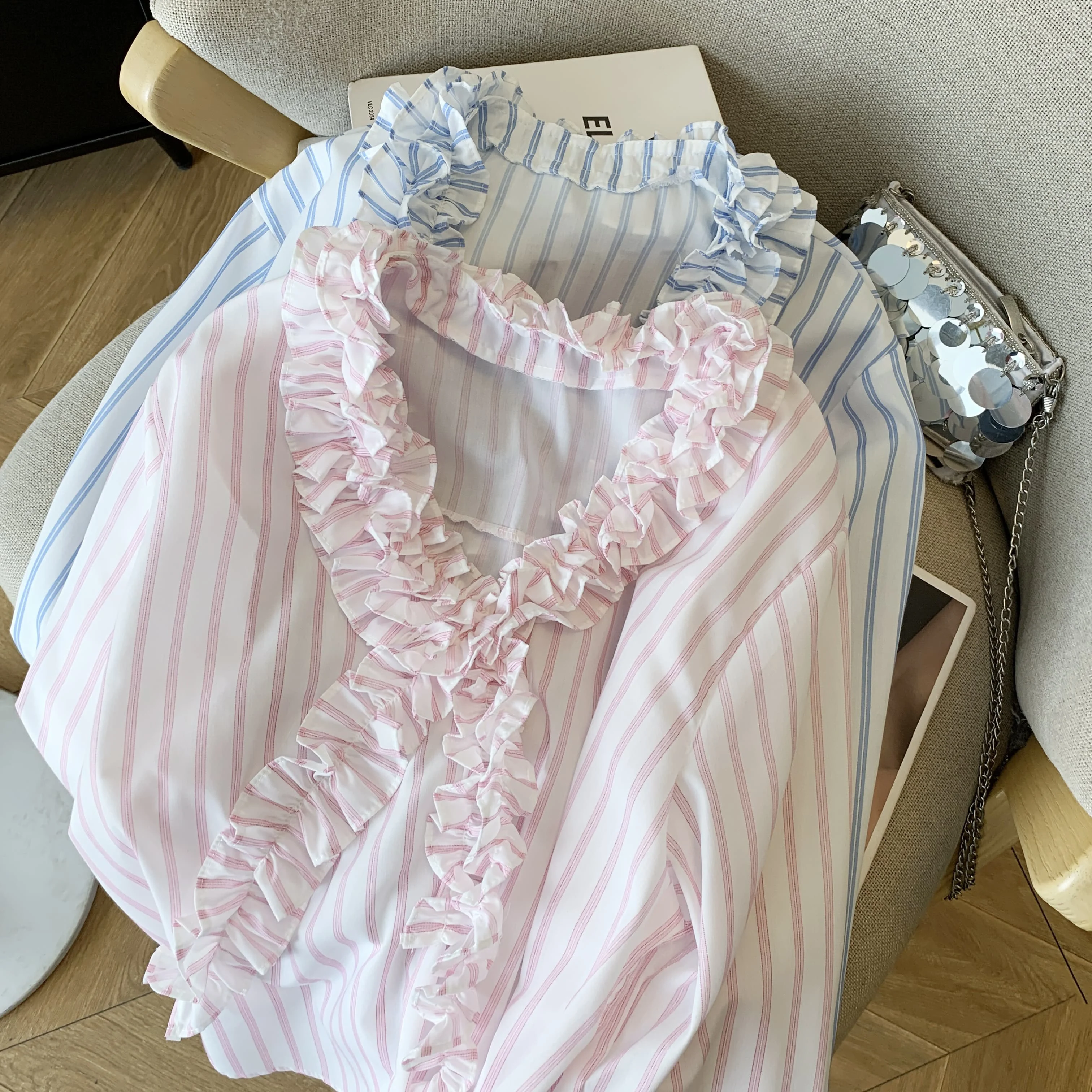 Kemeja dan Blus Aprikot Wanita Y2k Kemeja Lengan Panjang Berongga 2000S Elegan Antik Estetika Pakaian Fashion Musim Gugur 2025