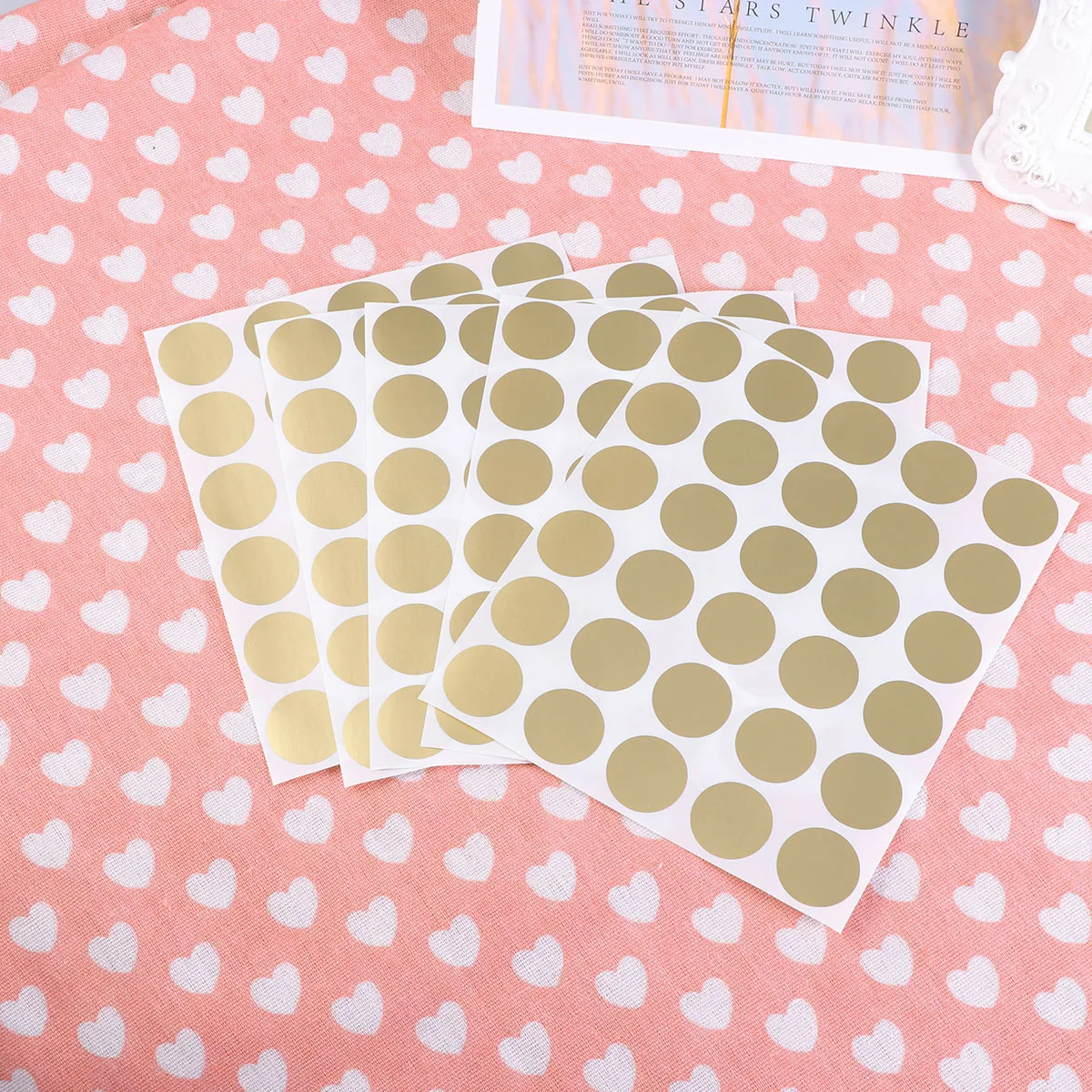 

5 Pcs Scratch Coated Stickers Surprise Circle Round Scratch-off Tickets Colorful Labels Paper
