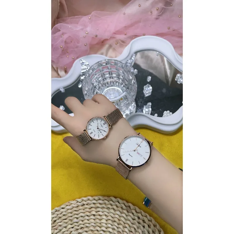 Valentine's Day Couple Watch for Men and Women Calendar Waterproof Stainless Steel Quartz Watch with Black and White Dial