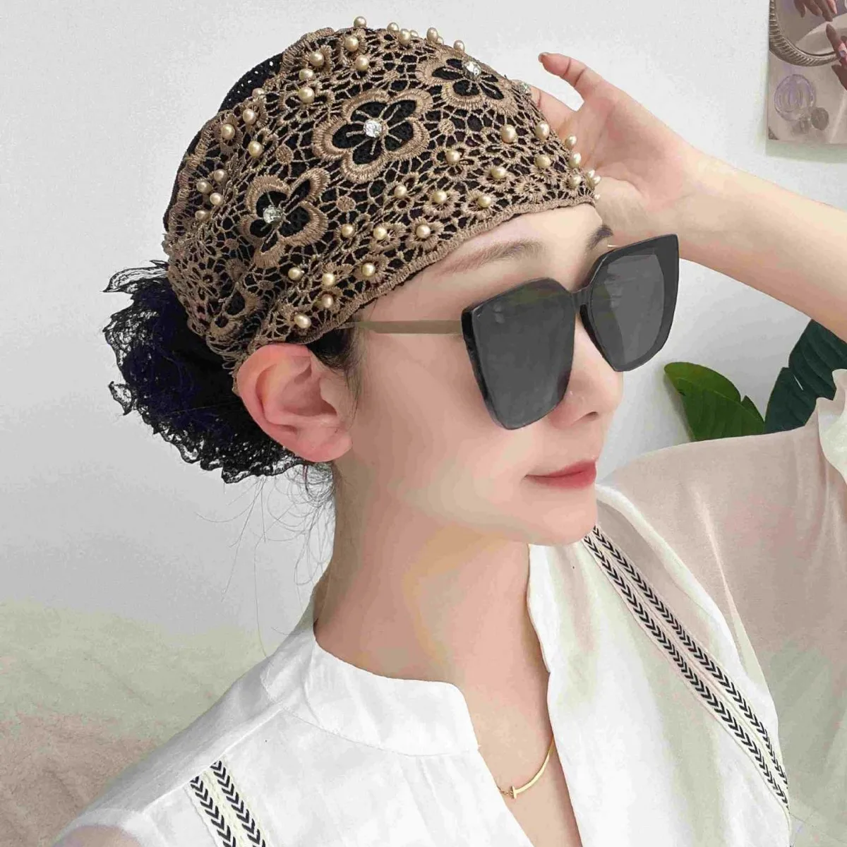 

Gold Beading Turban Lace Flower Beanies Muslim Women Underscarf Hair Care Bonnet Headscarf Islamic Head Wrap Ninja Cap Turbante