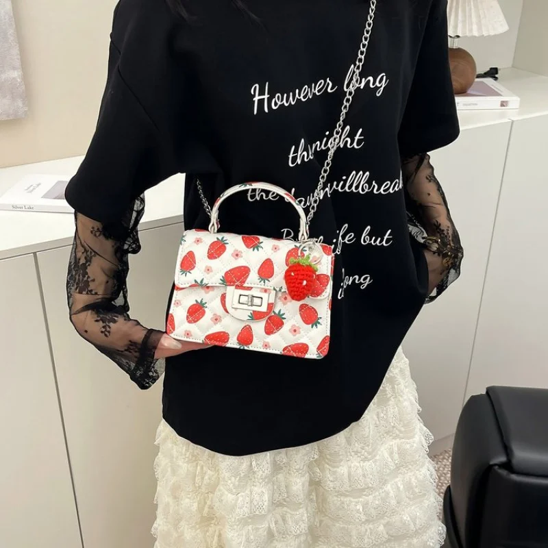 

Women's Handbag Crafted From Premium Leather Featuring High-End Quality And Classic Paris Vintage Style​