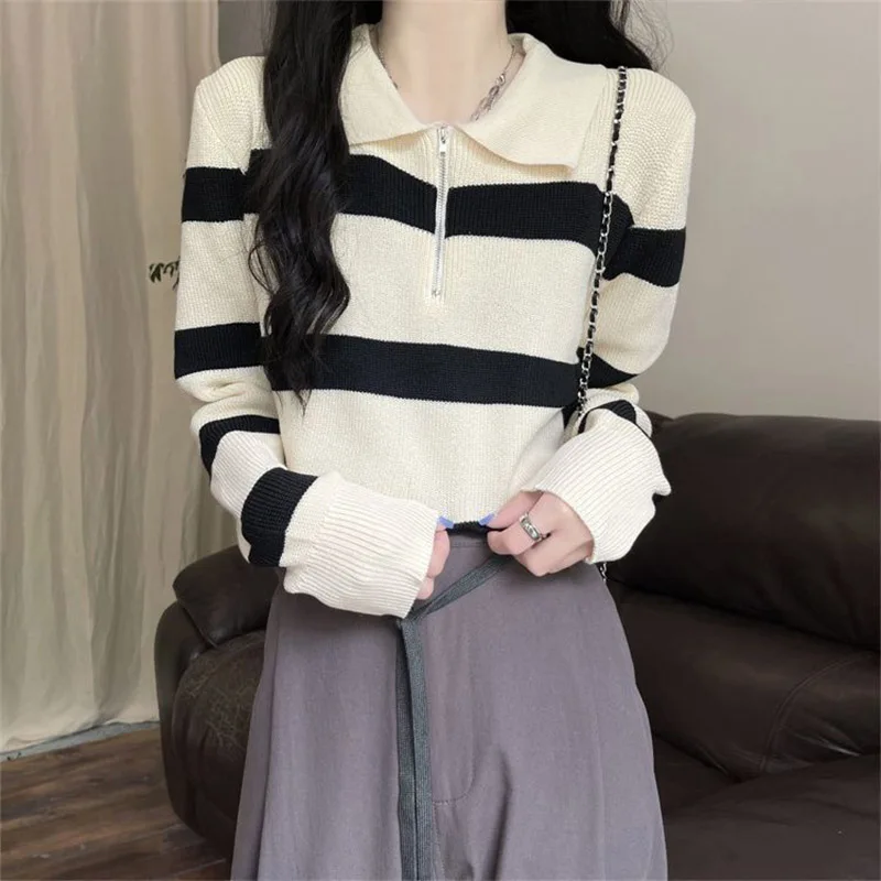 Women Clothing Fashion Striped Long Sleeve Knit Pullovers Autumn Winter New Chic Turn-down Collar Zipper Sweaters All-match Tops