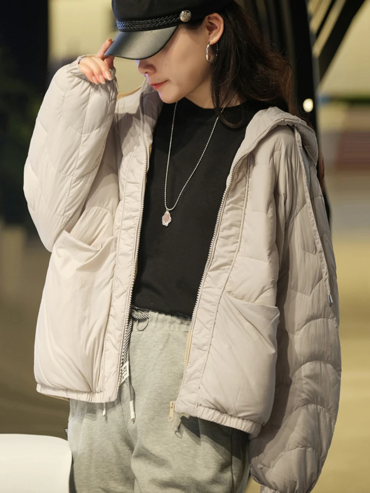 

Autumn and Winter Women Ultralight Down Jackets New White Duck Down Warm Outerwear Loose Fashion Short Section Hooded Jacket