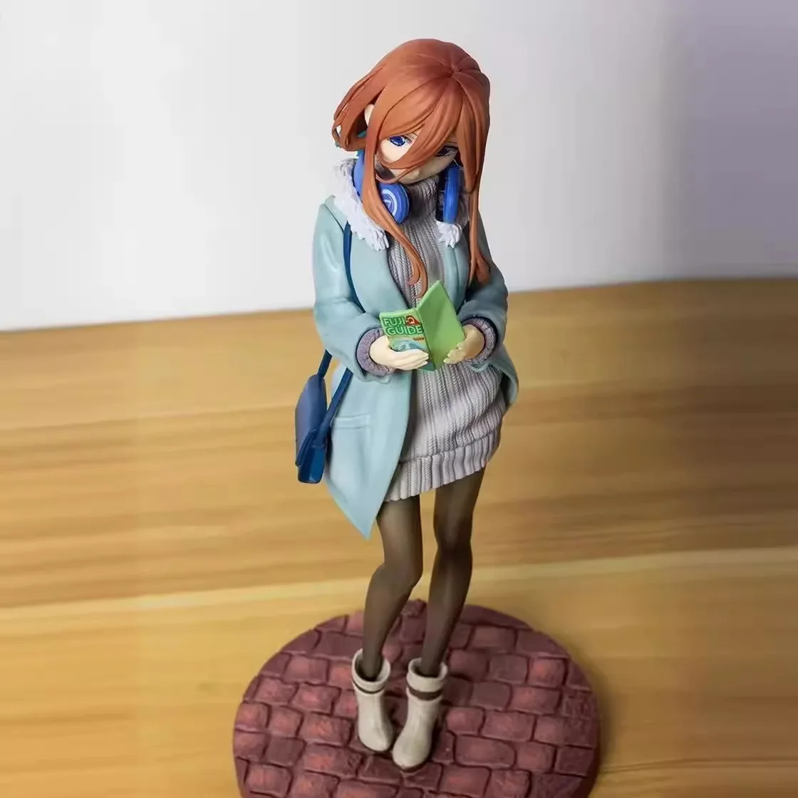 The Quintessential Quintuplets Anime Figure Nakano Miku Dating Style 3rd Girl On Desk Action Figure Girl Statue Model Gift Toys