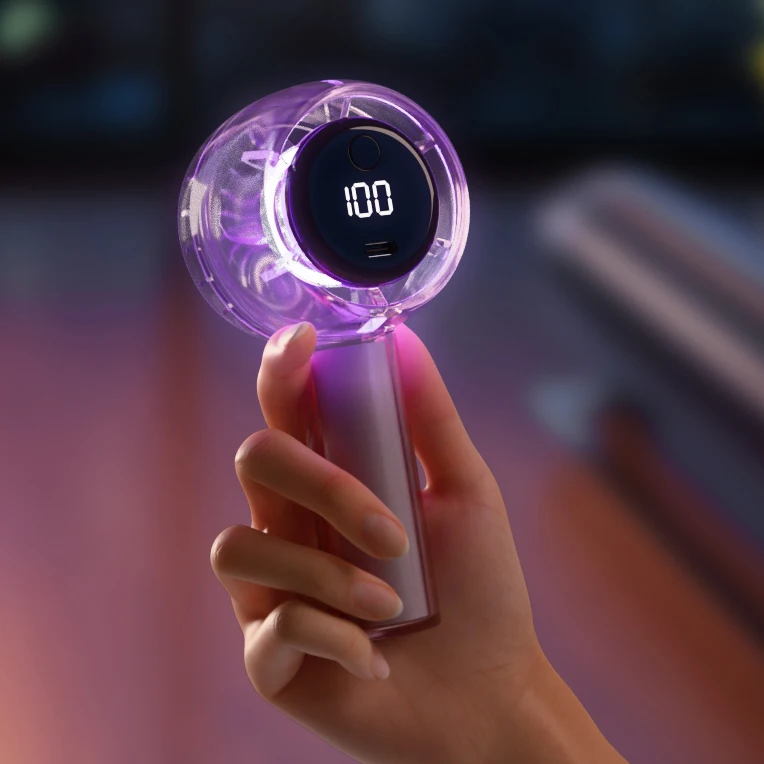 2025 وصول جديد الشفافية 100 سرعات قابل للتعديل LED شاشة ديجيتال مراوح عالية السرعة قابلة للشحن مروحة تربو صغيرة محمولة باليد