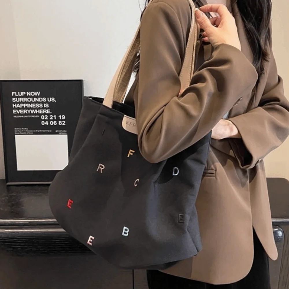 

Casual Embroidery Letter Handbag Inner Pocket Lightweight Elegant Shoulder Bag Large Capacity Single Shoulder Student Tote Bag