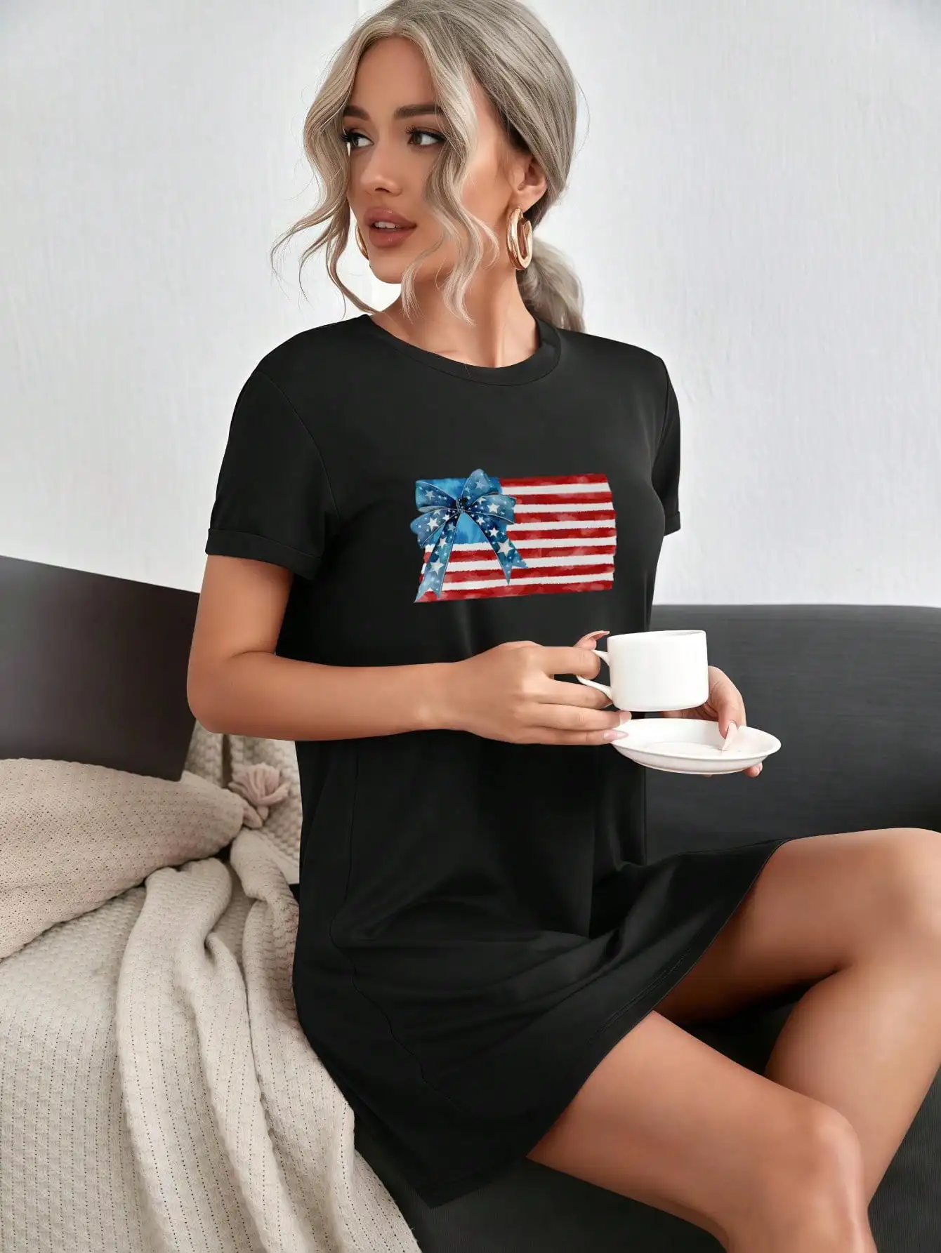 Women's casual and stylish long home dress is comfortable and breathable, making it suitable for wearing at home