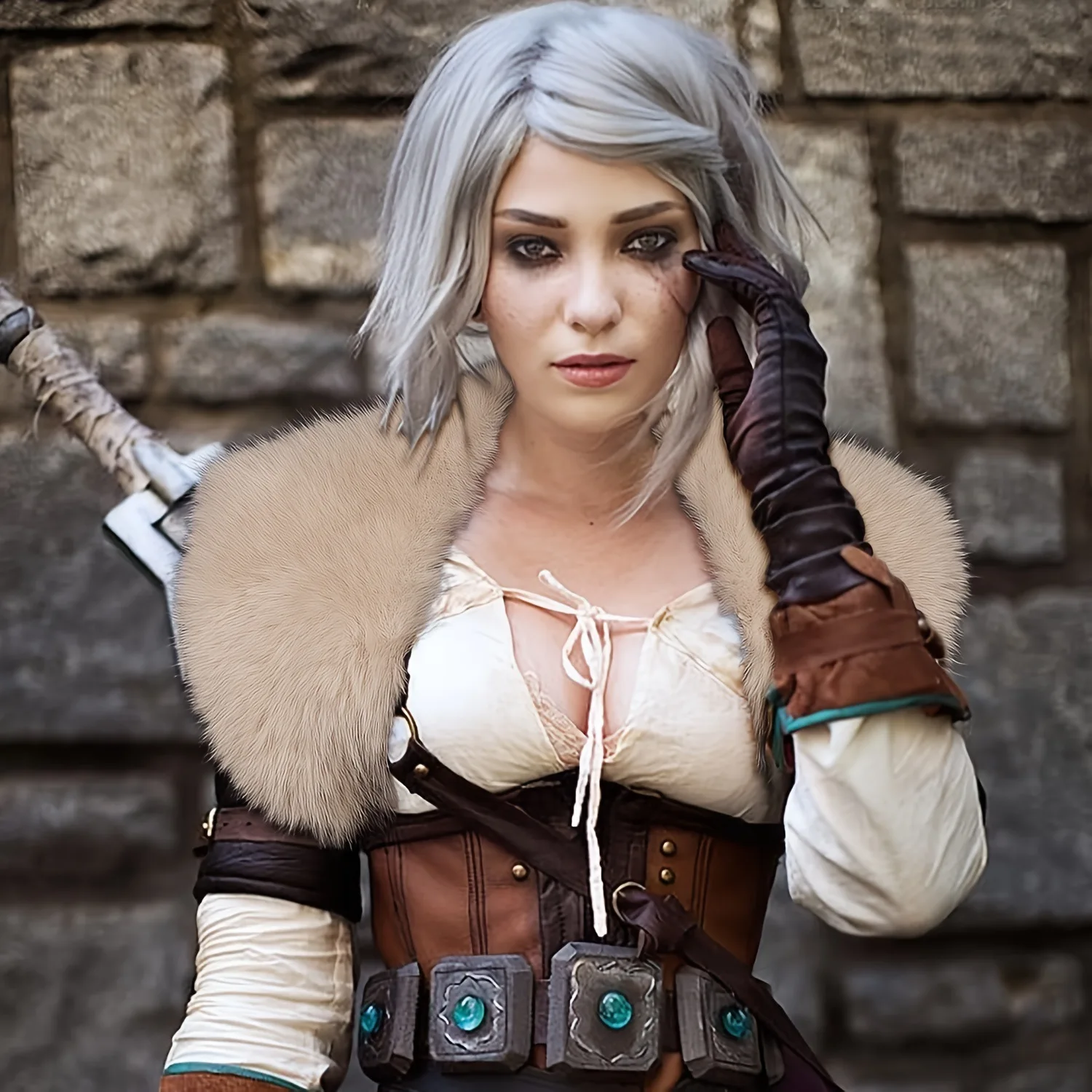 Wikinger-Umhang-Kostüm für Damen mit Pelzkragen, mittelalterlicher Renaissance-Umhang, Königskrieger-Umhang, Schal, Halloween, LARP, Cosplay-Kostüm – Detail 7