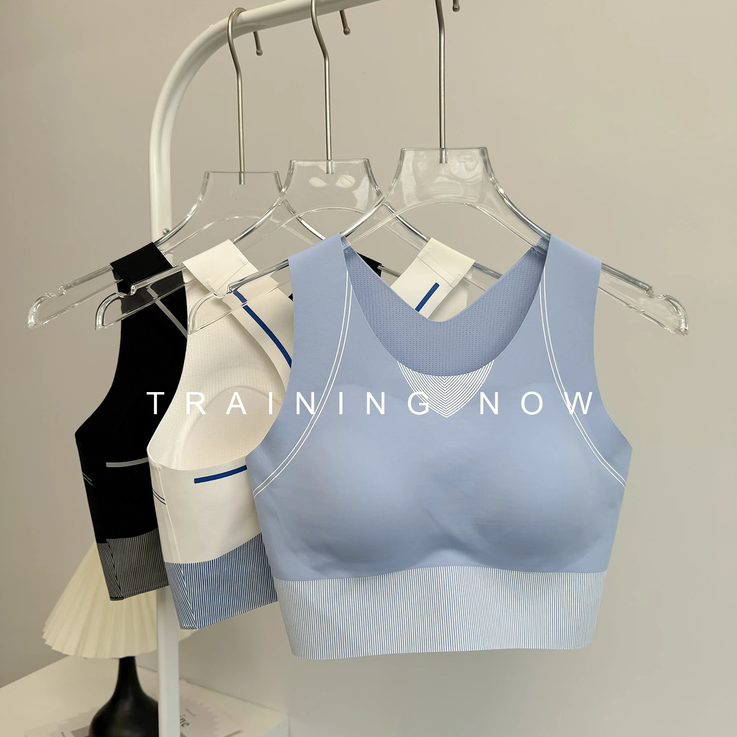 

Sports bra for women with shock absorption and uplift support for fitness, running, yoga, 2025 new style