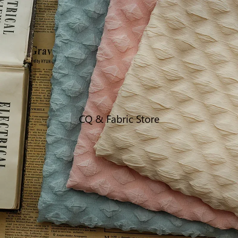 

Новая тисненая пузырьковая четырехсторонняя эластичная жаккардовая ткань квадратная трехмерная тисненая ткань для одежды юбка платье