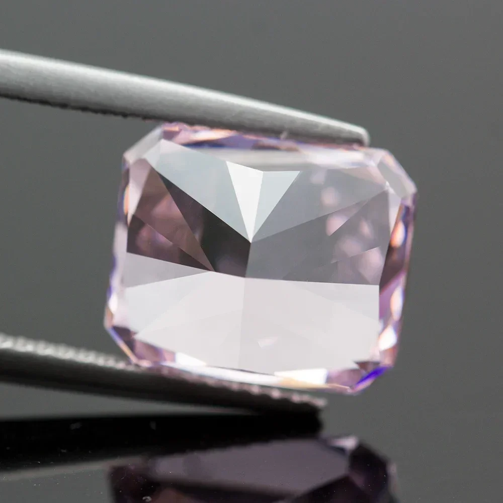 Zirkonia Lichtroze Stralende Vorm 4k Crushed Ice Cut Losse hoogwaardige synthetische Cz Edelstenen Hoge kwaliteit voor het maken van sieraden