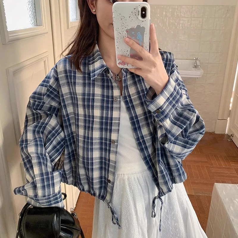 

Streetwear Cropped Plaid Shirt Women Vintage Loose Oversize Long Sleeve Fall Blouse Casual Korean Retro Single Breasted Top Coat