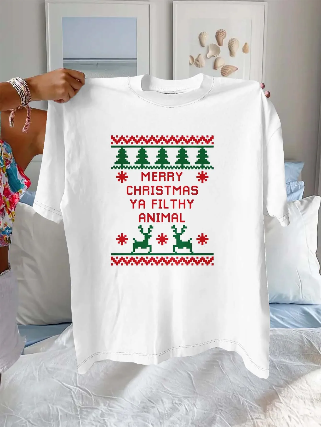 รูปแบบถักสุขสันต์วันคริสต์มาสขนาดบวกพร้อมกวางเรนเดียร์และต้นไม้เสื้อผ้าวันหยุดที่มีสไตล์