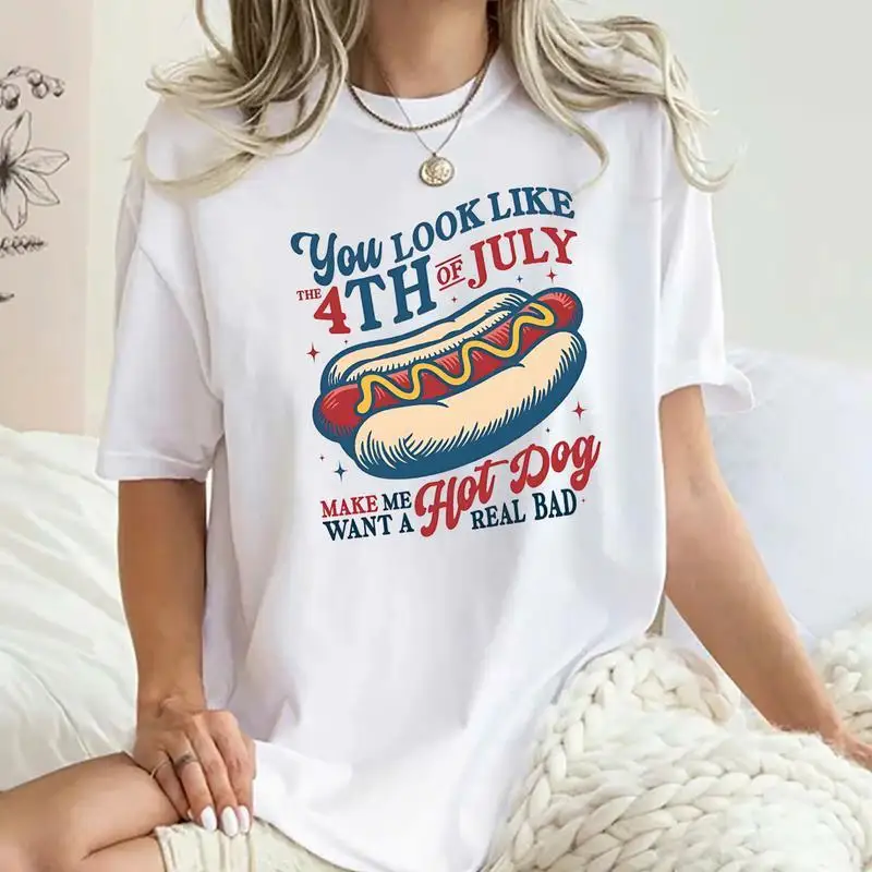 

Funny 4th of July Hot Dog T-shirt, Women's Oversized Independence Day Graphic Tee, Humorous Foodie Vintage Summer Top
