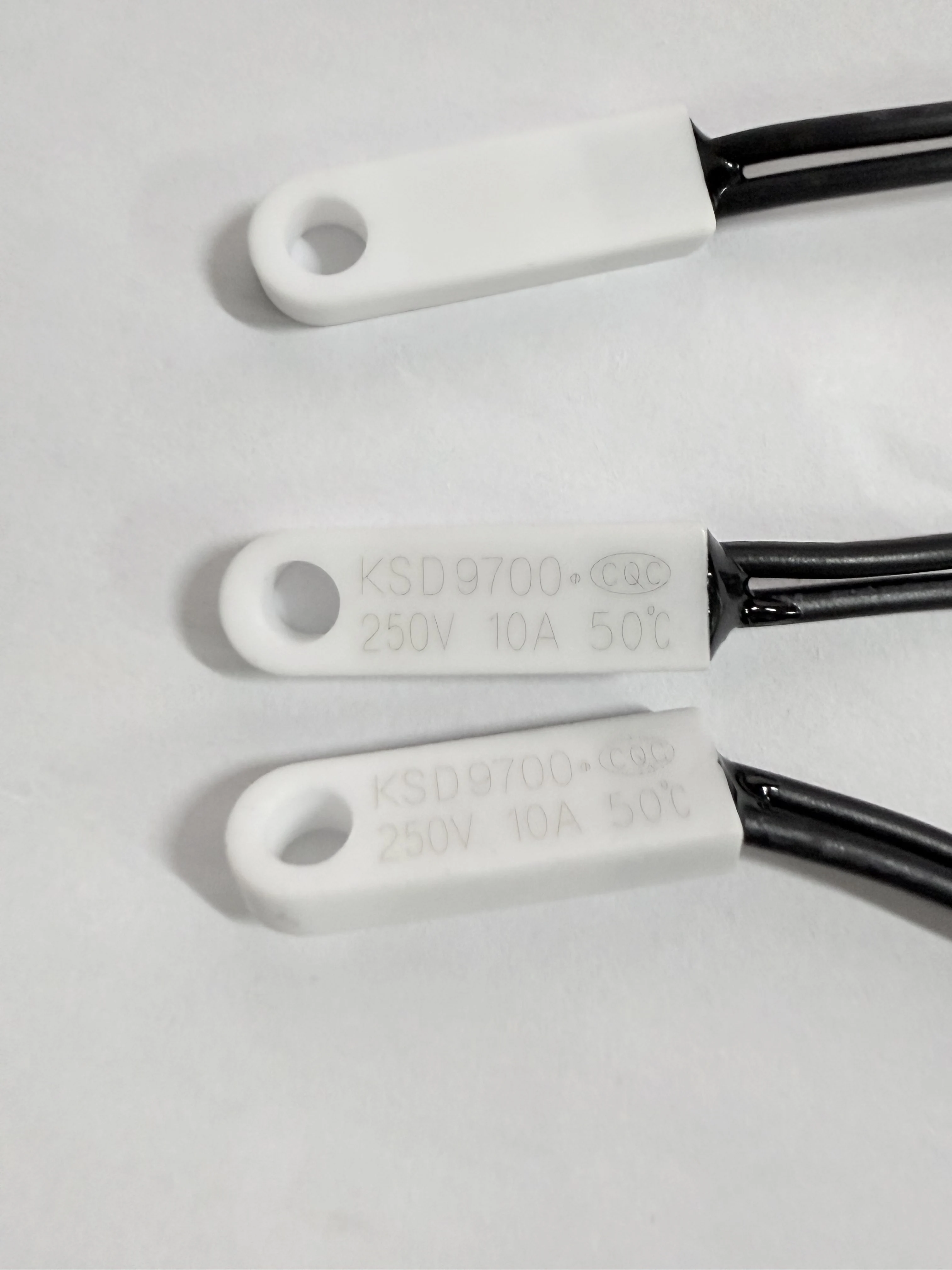 5PCS KSD9700 Ceramic Perforated Temperature Control Switch 40℃-50℃~150℃ NC Normally Closed 10A 250V Thermostat