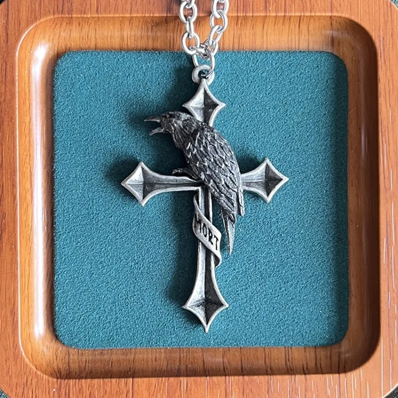 Retro Gothic Punk Dark Cross Black Crow Personalized Trend Versatile Pendant Necklace Accessories