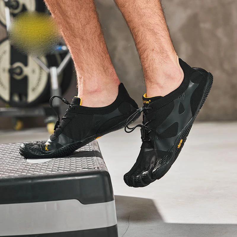 Professional Weightlifting Shoes 2025 Men's and Women's Weightlifting Shoes Lightweight Athletic Shoes Non-slip Comfortable Squa