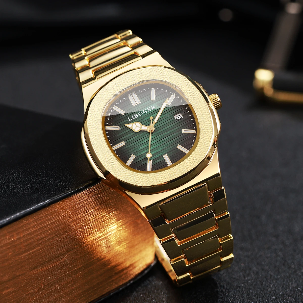 

1 шт. мужские подарочные часы, простые темпераментные квадратные весы, календарный циферблат, легкие роскошные повседневные кварцевые часы (коробка не входит в комплект)