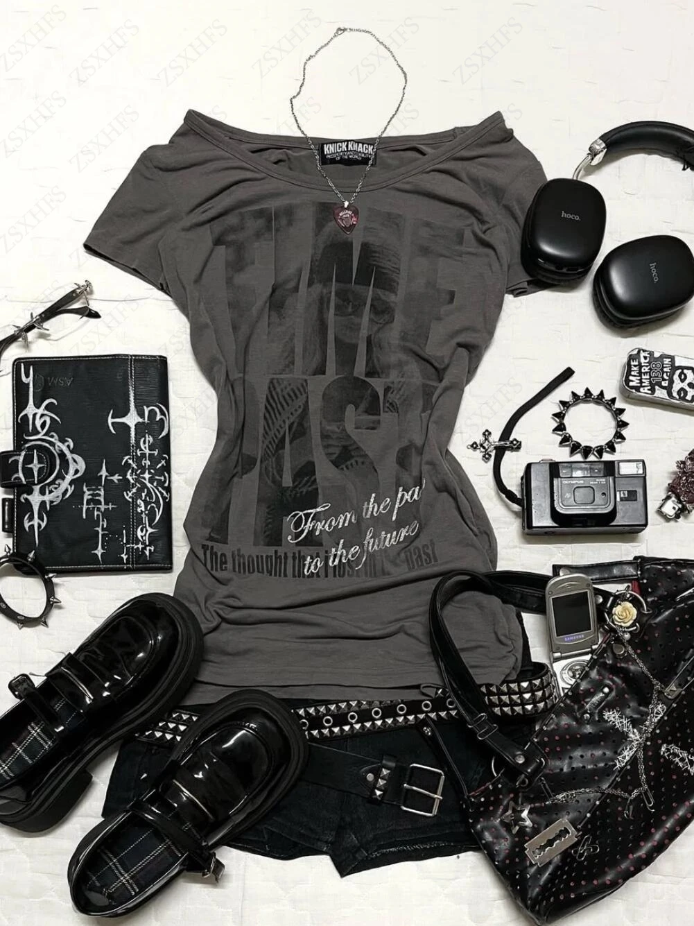 

Y2k Готические футболки Винтаж Женщины Дырочные Заклепки Стразы Хип-Хоп Эмо Девушка Кисточки Аниме Брюки Сексуальная Летняя Горячая Джинсовая Футболка