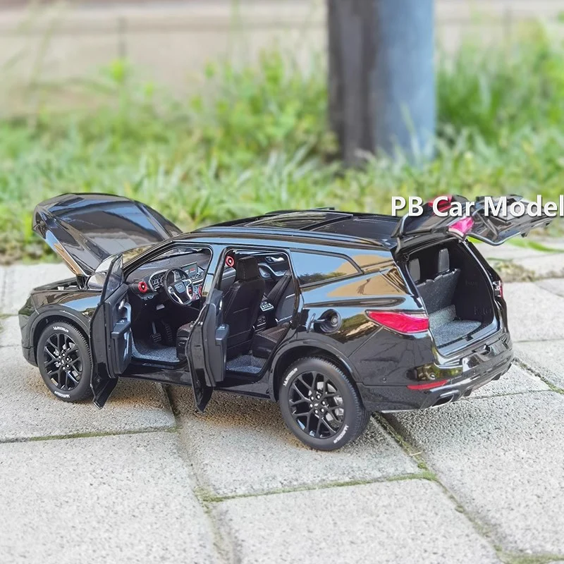 1: 18 originale SAIC GM Pioneer RS fuoristrada SUV modello di auto di simulazione in lega