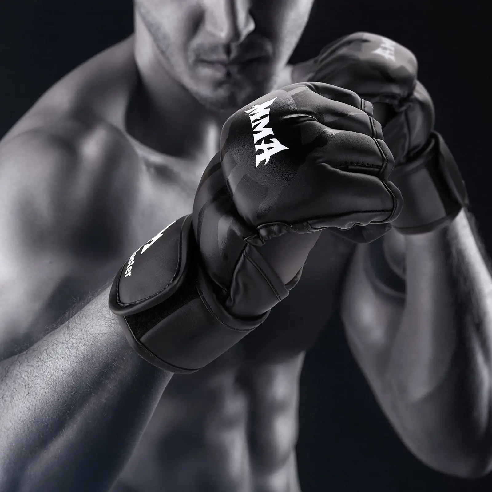 Half Finger Boxing Gloves PU Leather MMA Fighting Kick Boxing Gloves Karate Muay Thai Training Workout Gloves Training Gear Men