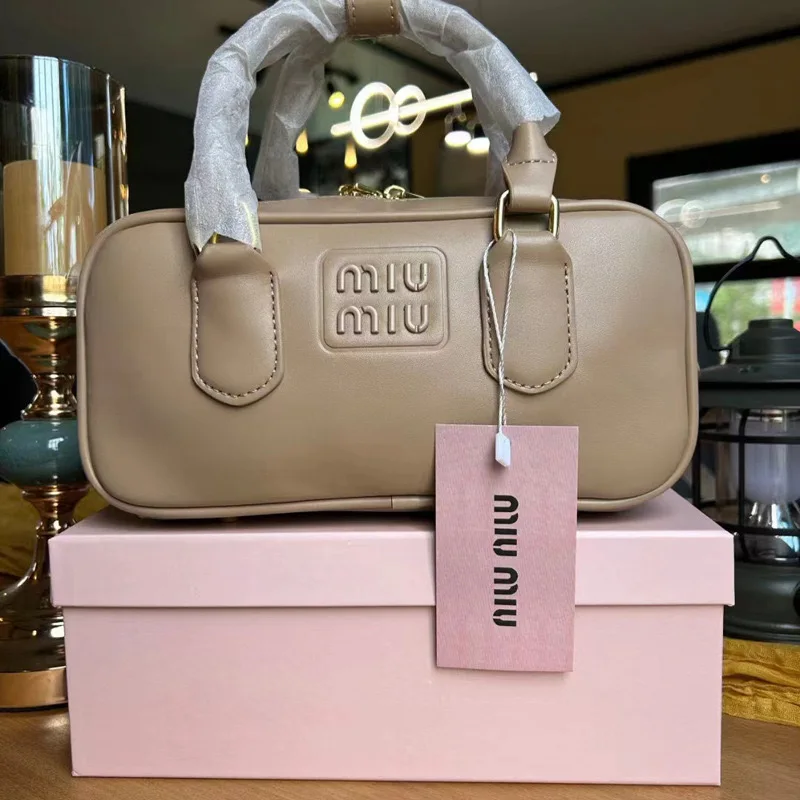 2024 novo outono e inverno couro genuíno camurça série bolsa retro bolsa feminina designer de luxo saco de viagem de ombro único