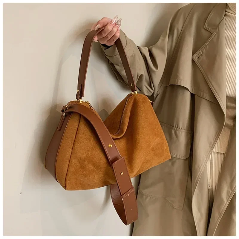 Suede Solid Color 2024 Autumn Hot Selling Handbag Zipper Versatile Fashion Shoulder Bag Soft Simple Popular Crossbody Bag