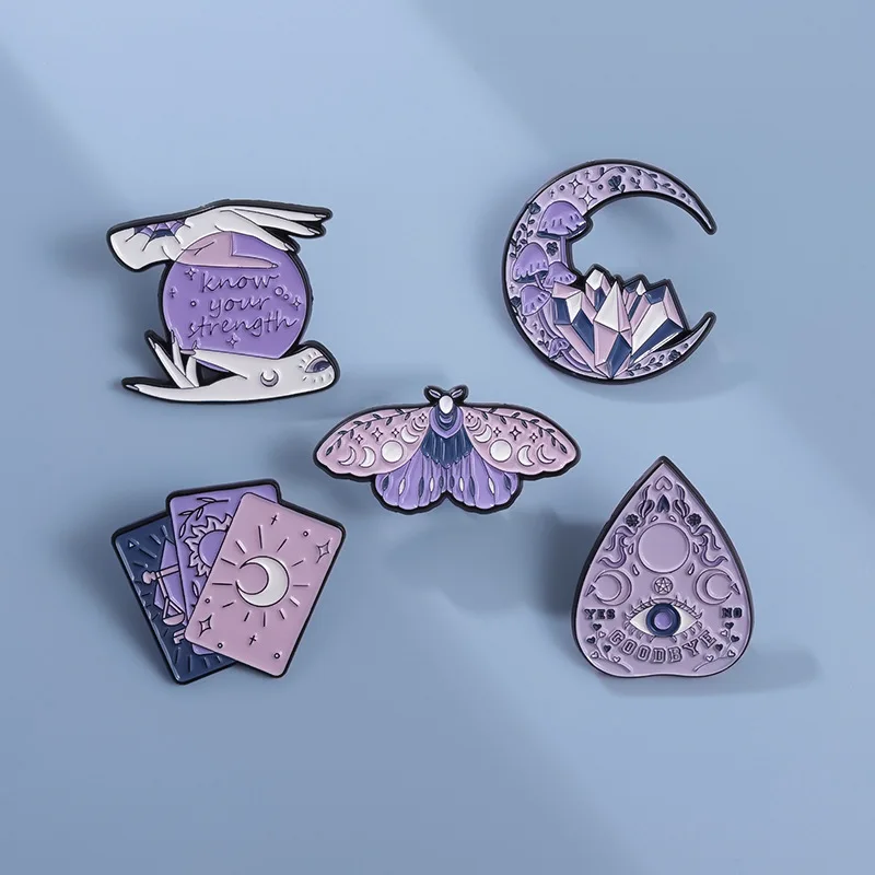 Purple Brooch Moth Insect Moon Element Metal Badge Accessories Wholesale Hijab Pins for Scarf Badges on Backpack Brooches Lapel