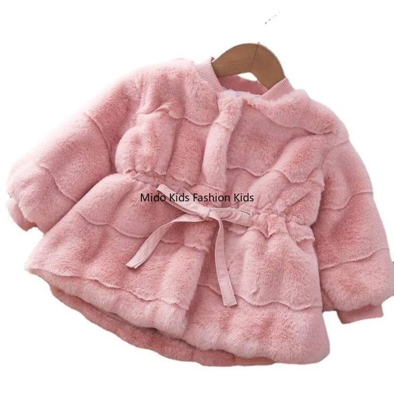 Girls' Faux Fur Coat - Stylish Baby Wool Sweater Children's Bow-Tie Cotton Jacket Autumn/Winter Thickened Coat Trendy