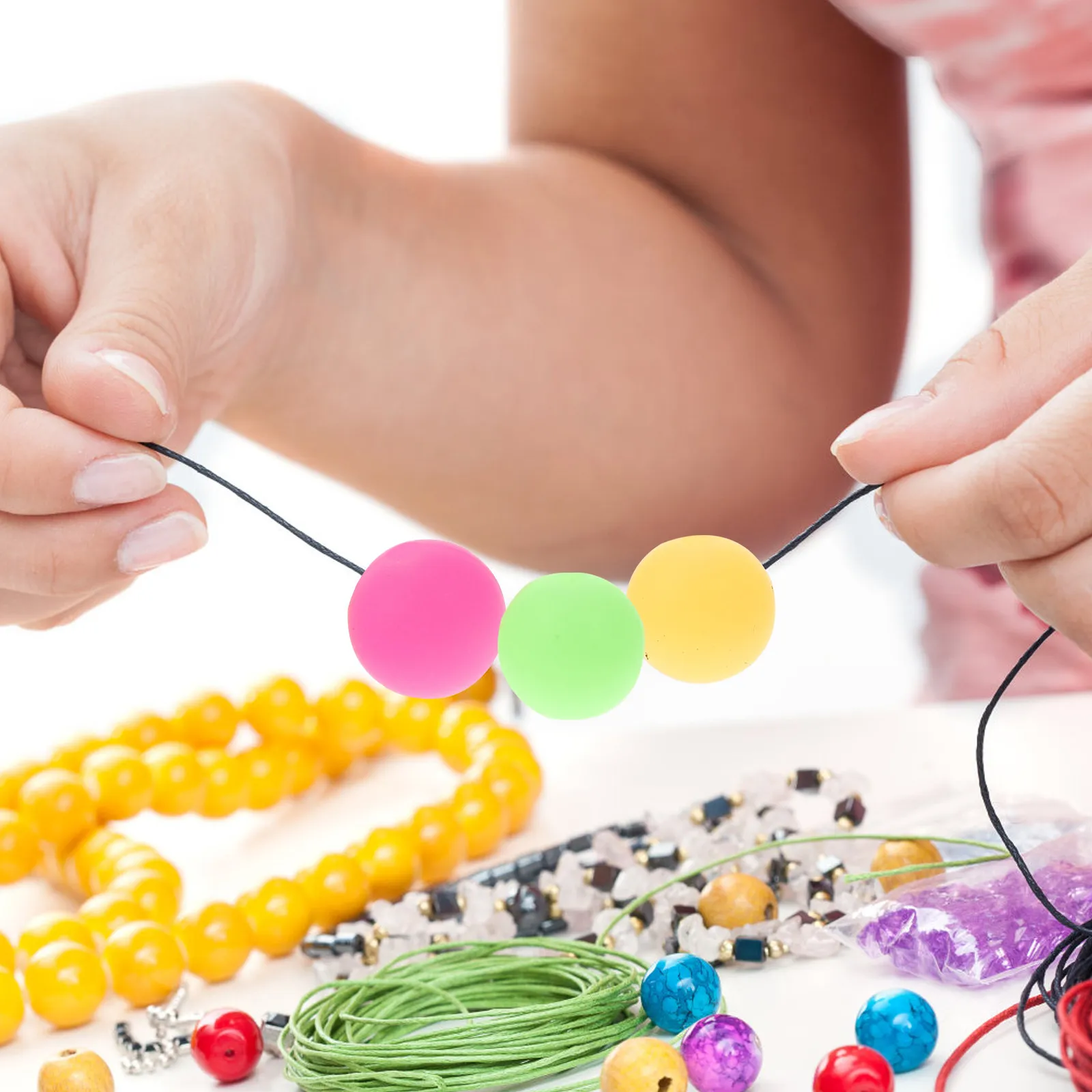 

80Pcs Creative Glow in The Dark Silicone Round Beads DIY Jewelry Making Beads for Bracelet Necklace Keychain Hair Accessory