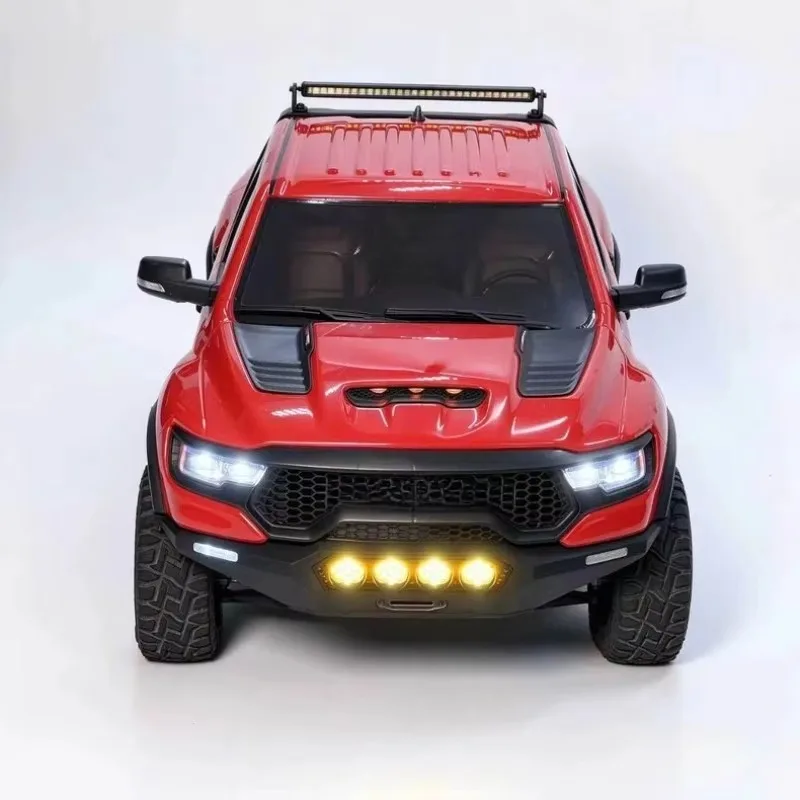 1/8 RC Crawler Competition Front Bumper 6061 Aluminium Alloy 3-Piece Structure for KM RAM 1500 Scale Off-road RC Truck Upgrade