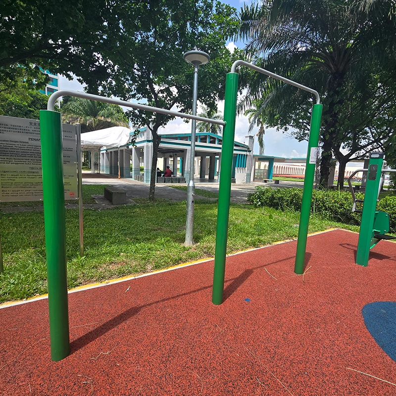 

UV Resistant Outdoor Fitness Equipment Steel Triple Horizontal Bar for Park Training Exercise