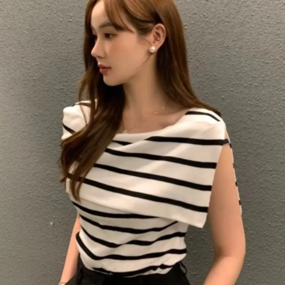 Elegant Autumn Winter Striped Knitwear Side Slit Shirt Collar Slim Shirt Elastic Street Style Thin Pullover for Women