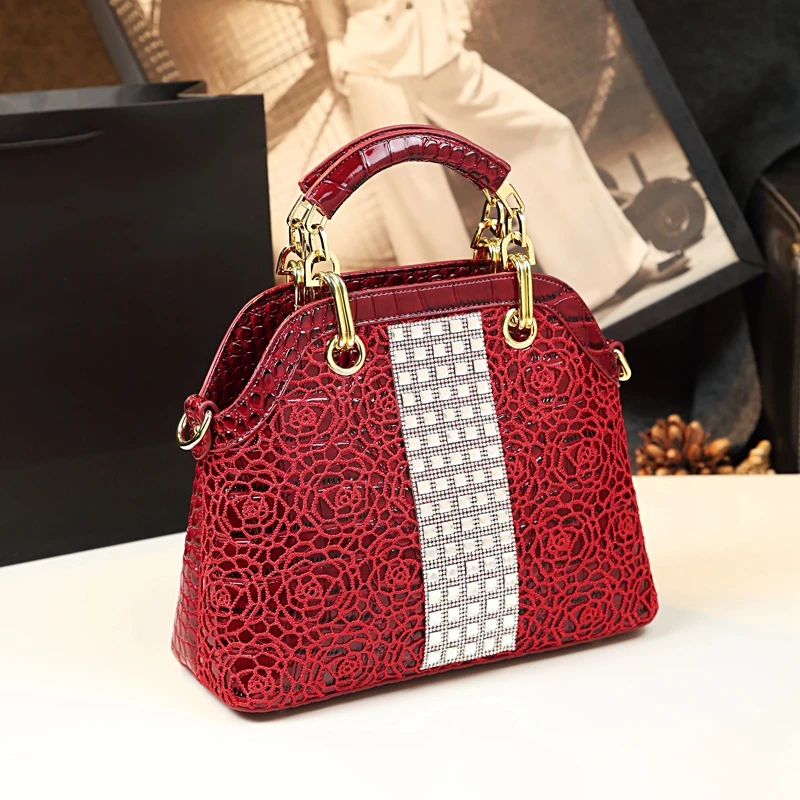 2024 New Fashion Crocodile Pattern Women\'s Bag Versatile, Elegant, Large Capacity Lace Handbag, Middle aged Mom\'s Bag