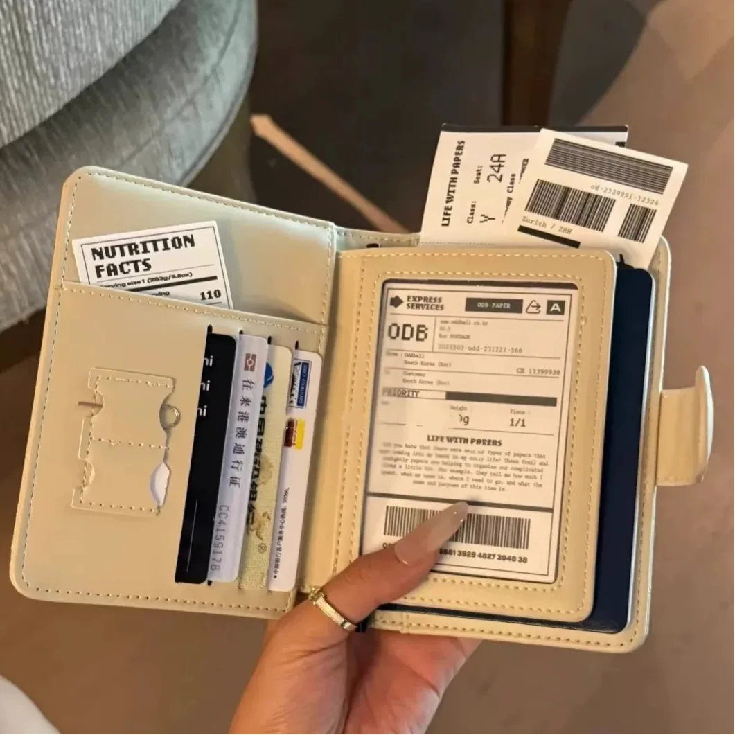 韓国風高級レザーパスポートホルダー旅行書類カードケース多機能財布シンプルで機能的な二つ折り財布